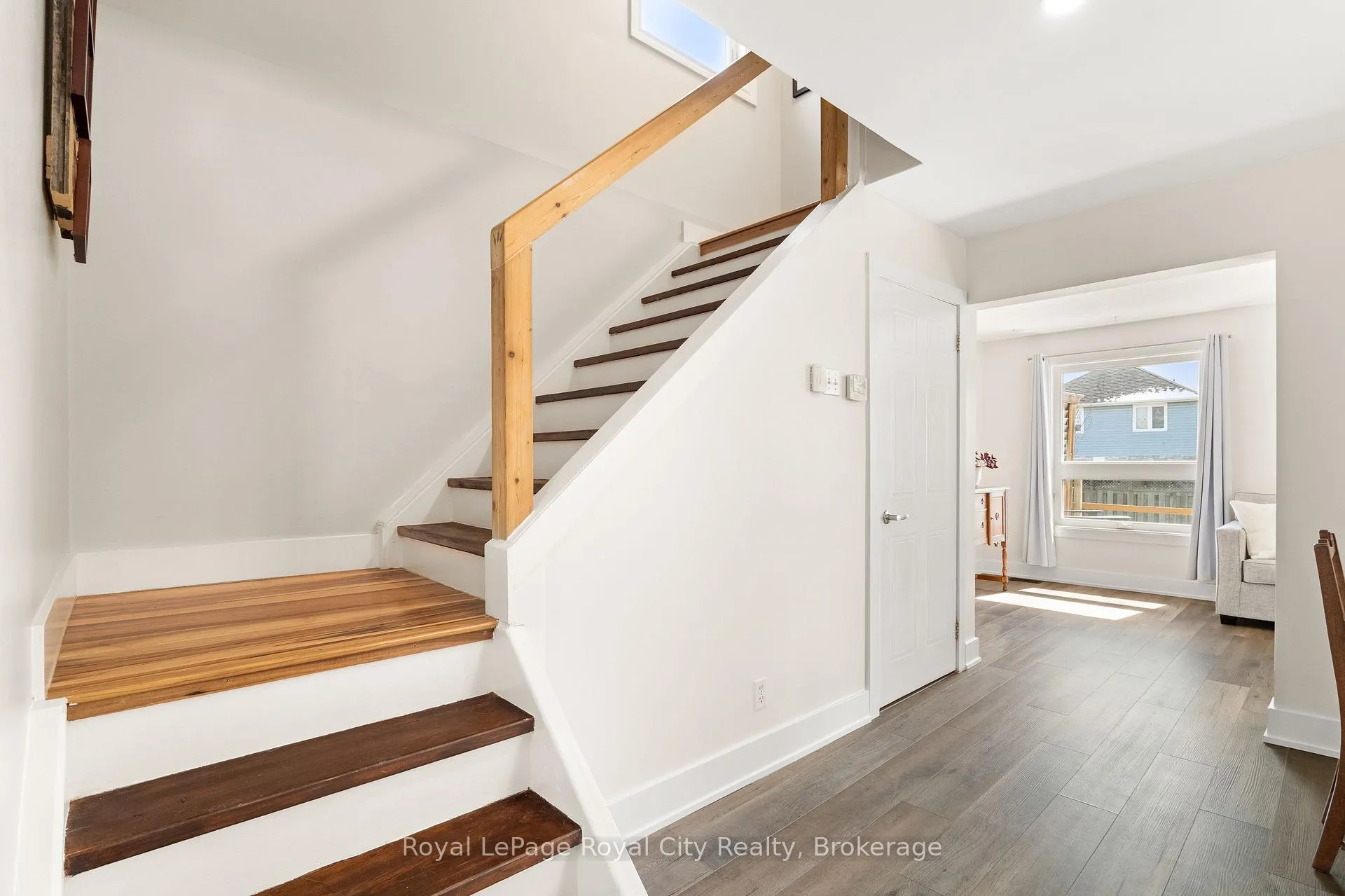 Photo 19 of 22 Thompson Drive, Guelph, Grange Road — HOMEH