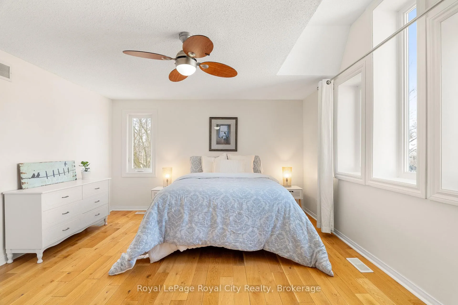 Photo 20 of 22 Thompson Drive, Guelph, Grange Road — HOMEH