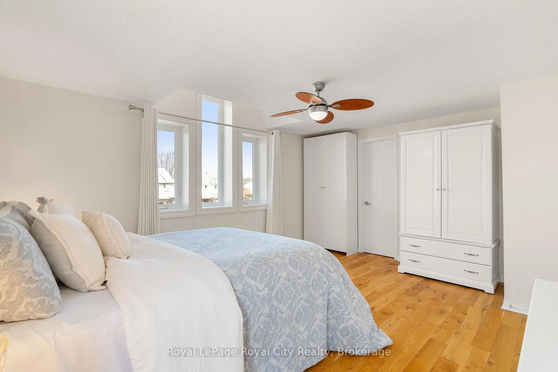 Photo 21 of 22 Thompson Drive, Guelph, Grange Road — HOMEH