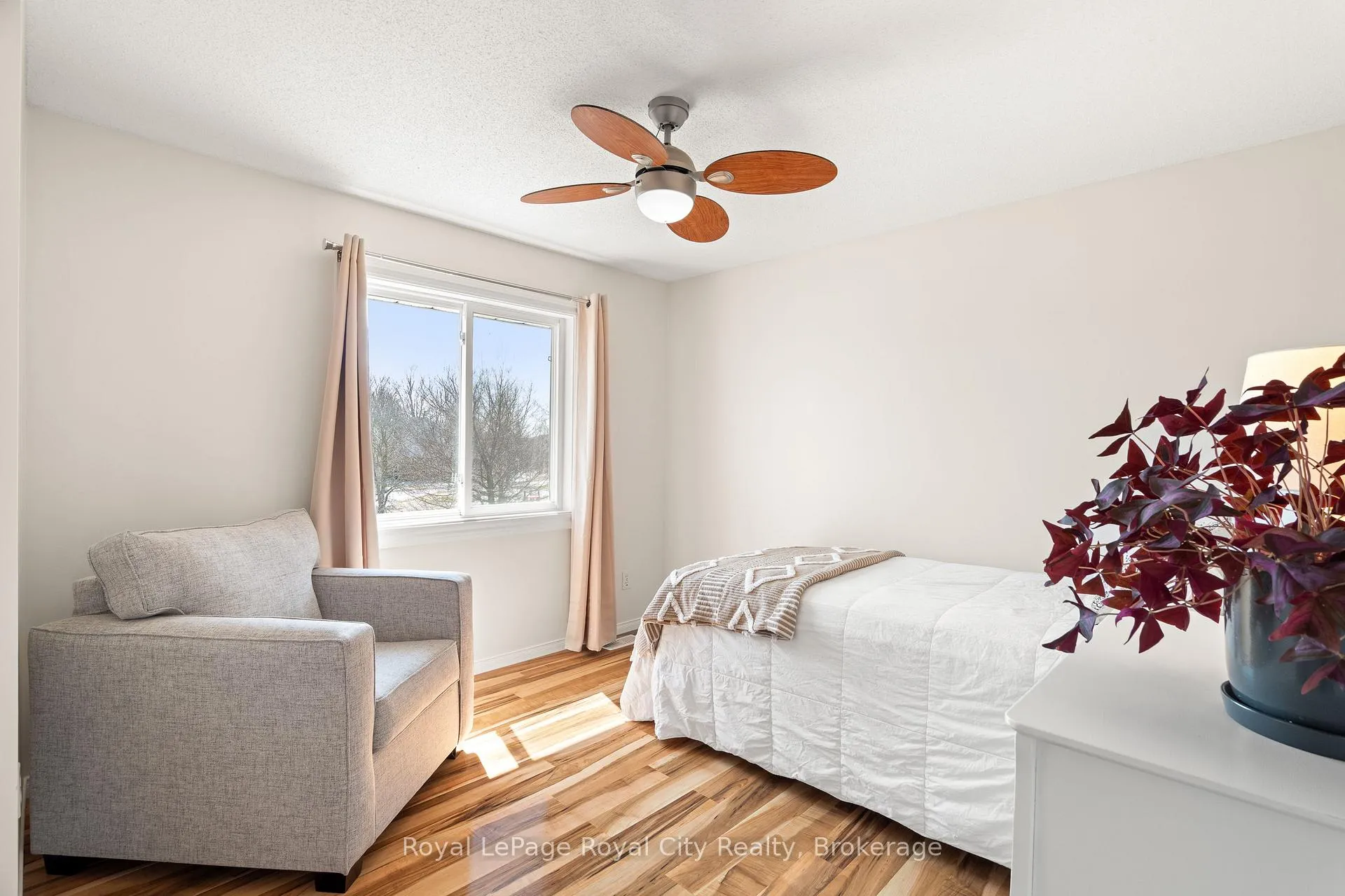 Photo 22 of 22 Thompson Drive, Guelph, Grange Road — HOMEH
