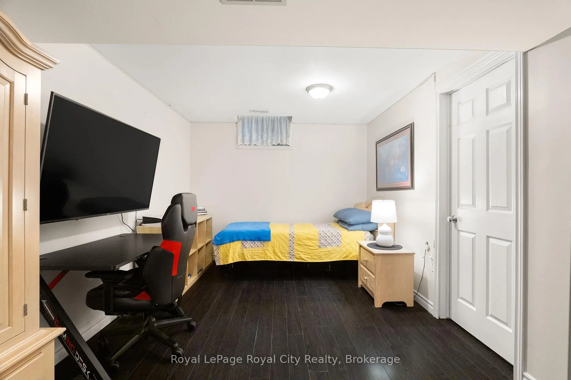 Photo 31 of 22 Thompson Drive, Guelph, Grange Road — HOMEH