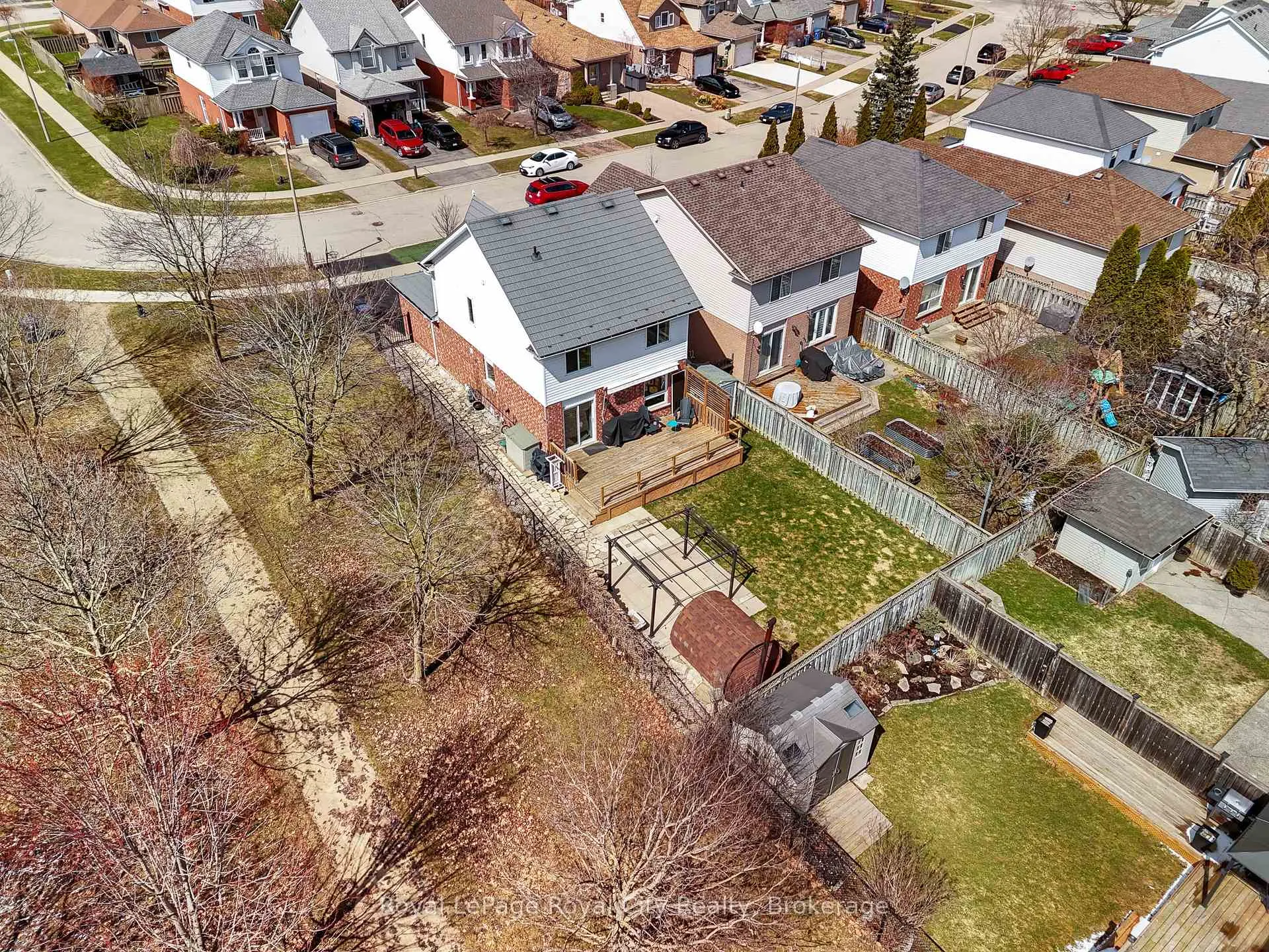 Photo 38 of 22 Thompson Drive, Guelph, Grange Road — HOMEH