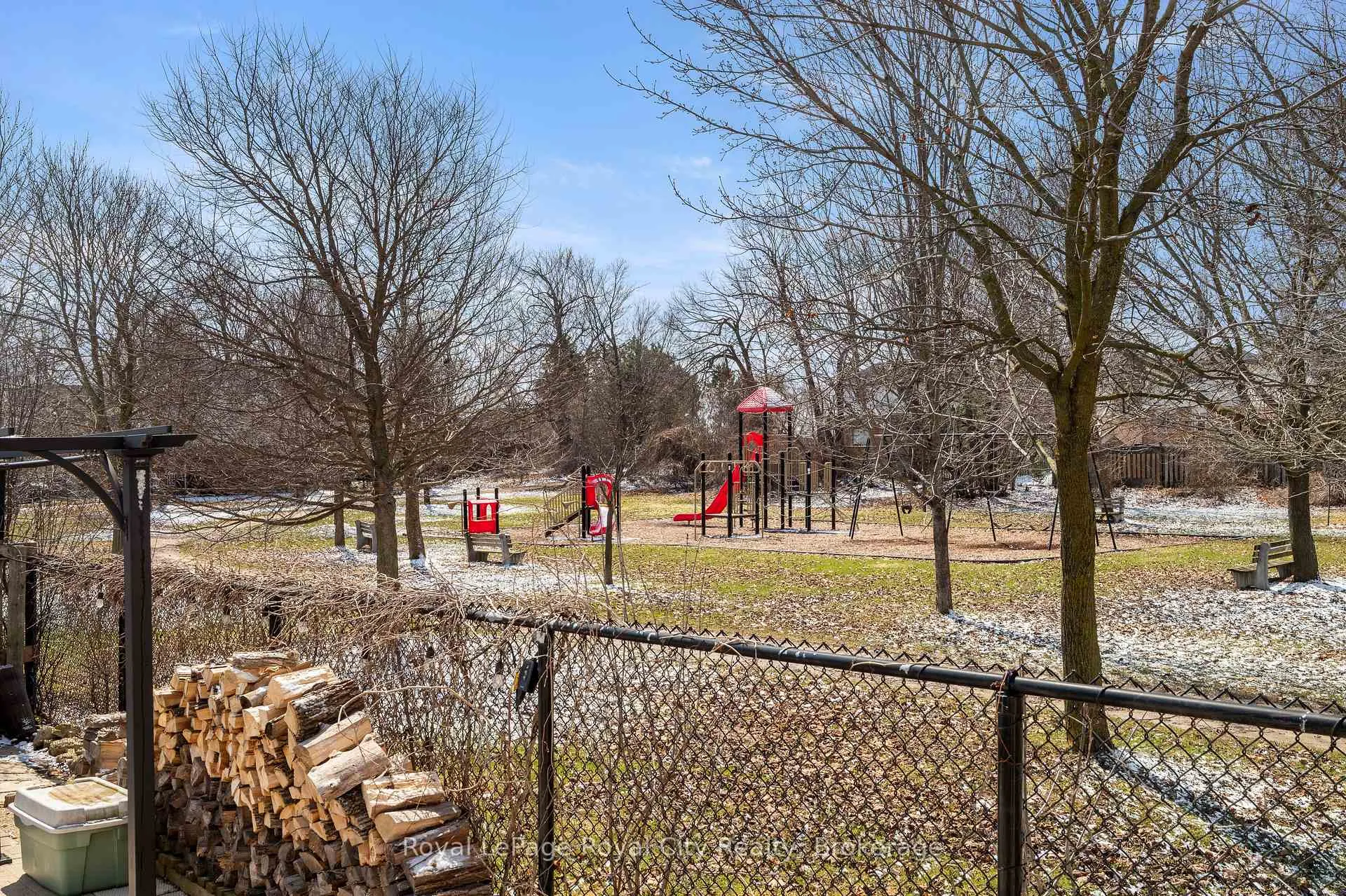 Photo 39 of 22 Thompson Drive, Guelph, Grange Road — HOMEH