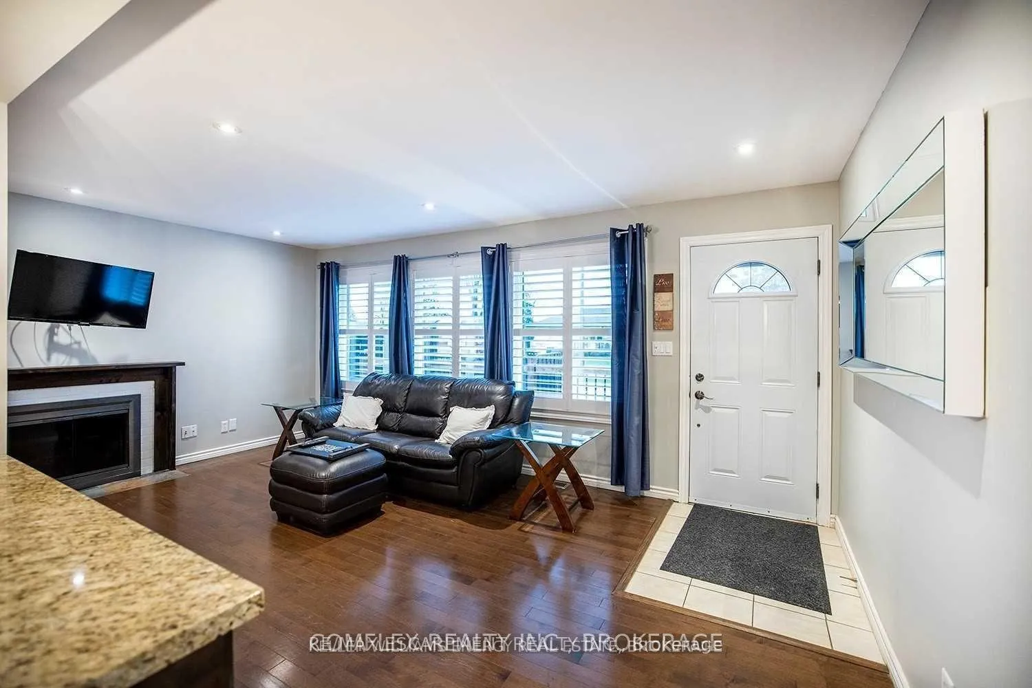 Photo 4 of 488 Beurling Avenue, Oshawa, McLaughlin — HOMEH