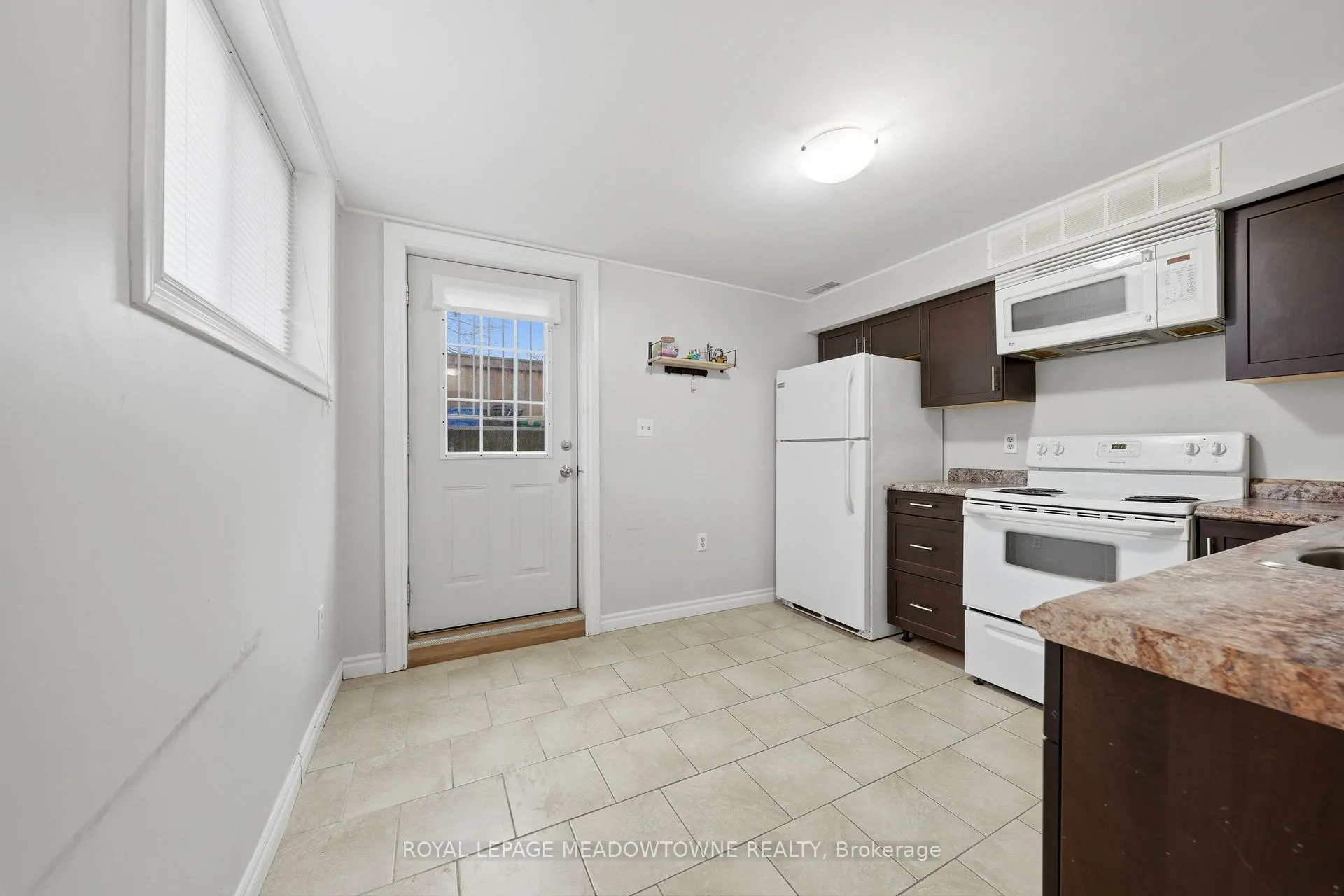 Photo 5 of Unit Lower, 545 Hill Street E, Centre Wellington, Fergus — HOMEH