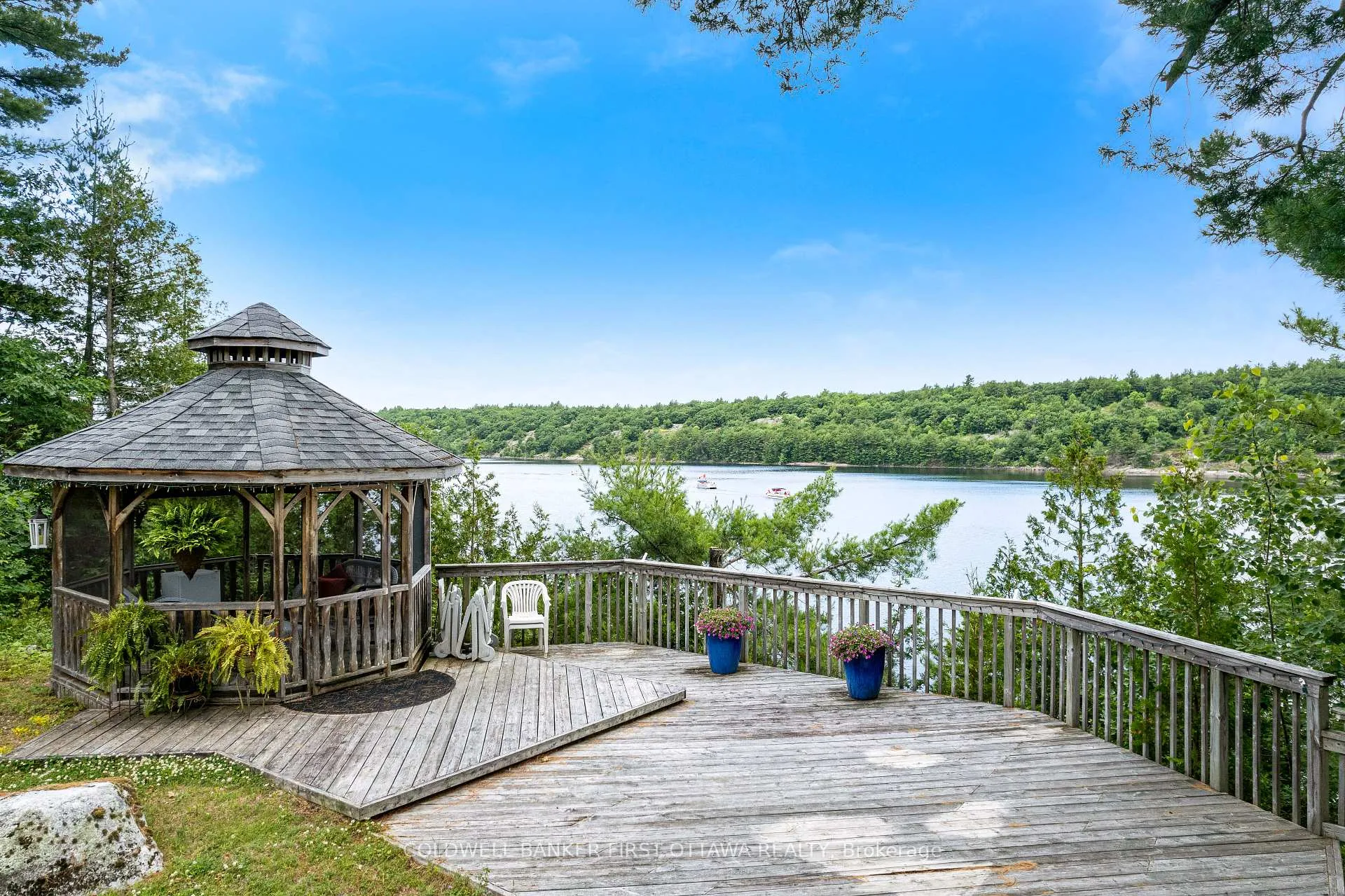 Photo 4 of 1718 Blue Heron Ridge, Frontenac, Frontenac Centre — HOMEH