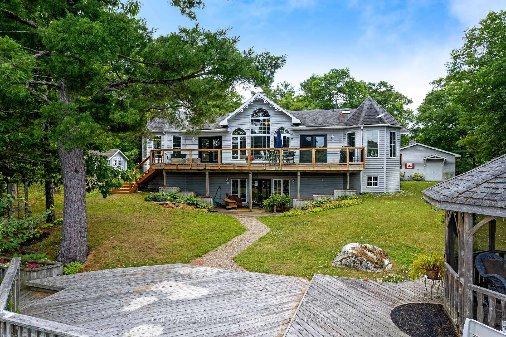 Photo 5 of 1718 Blue Heron Ridge, Frontenac, Frontenac Centre — HOMEH