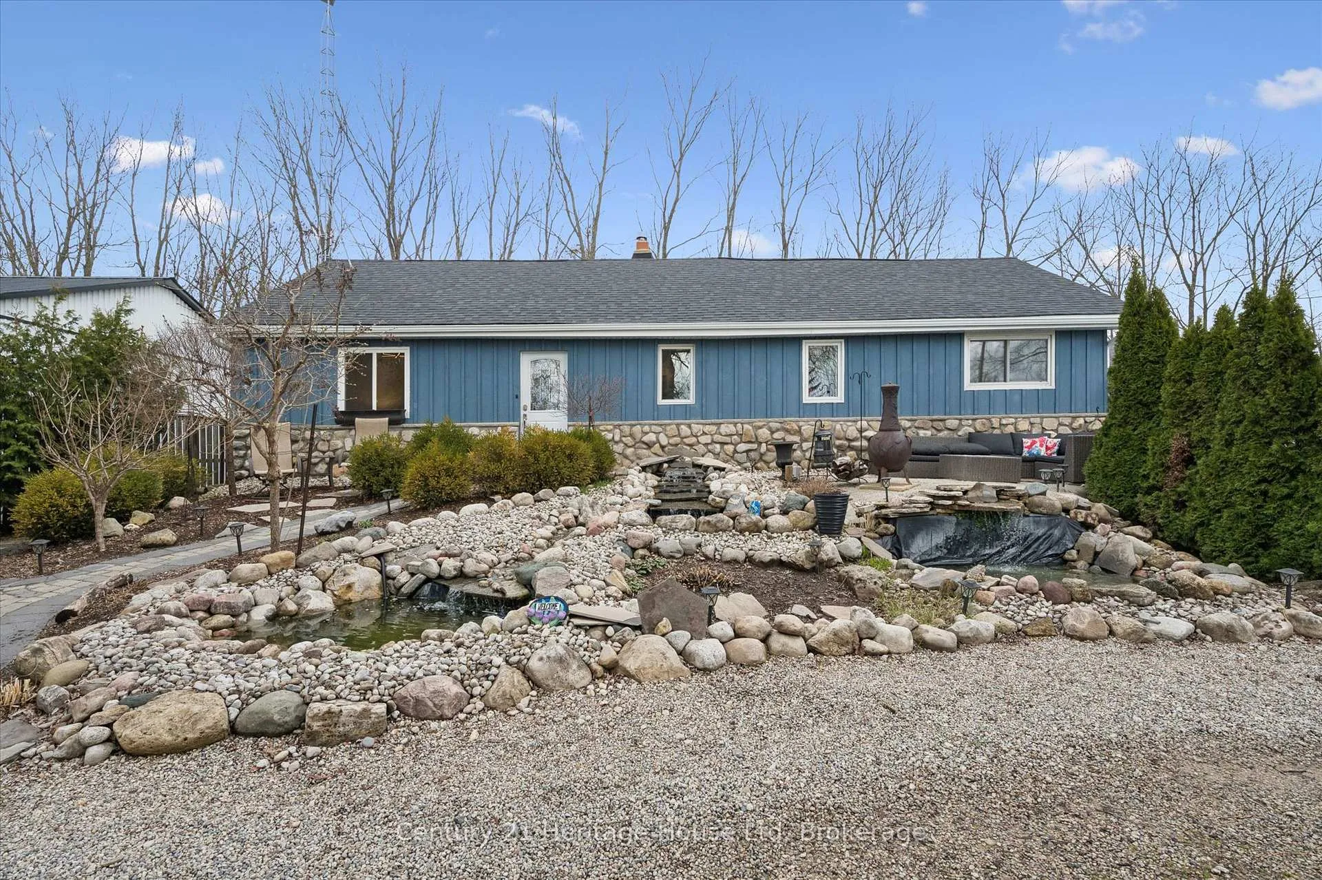 Photo 3 of 5765 Fourth Line, Guelph/Eramosa, Rural Guelph/Eramosa East — HOMEH