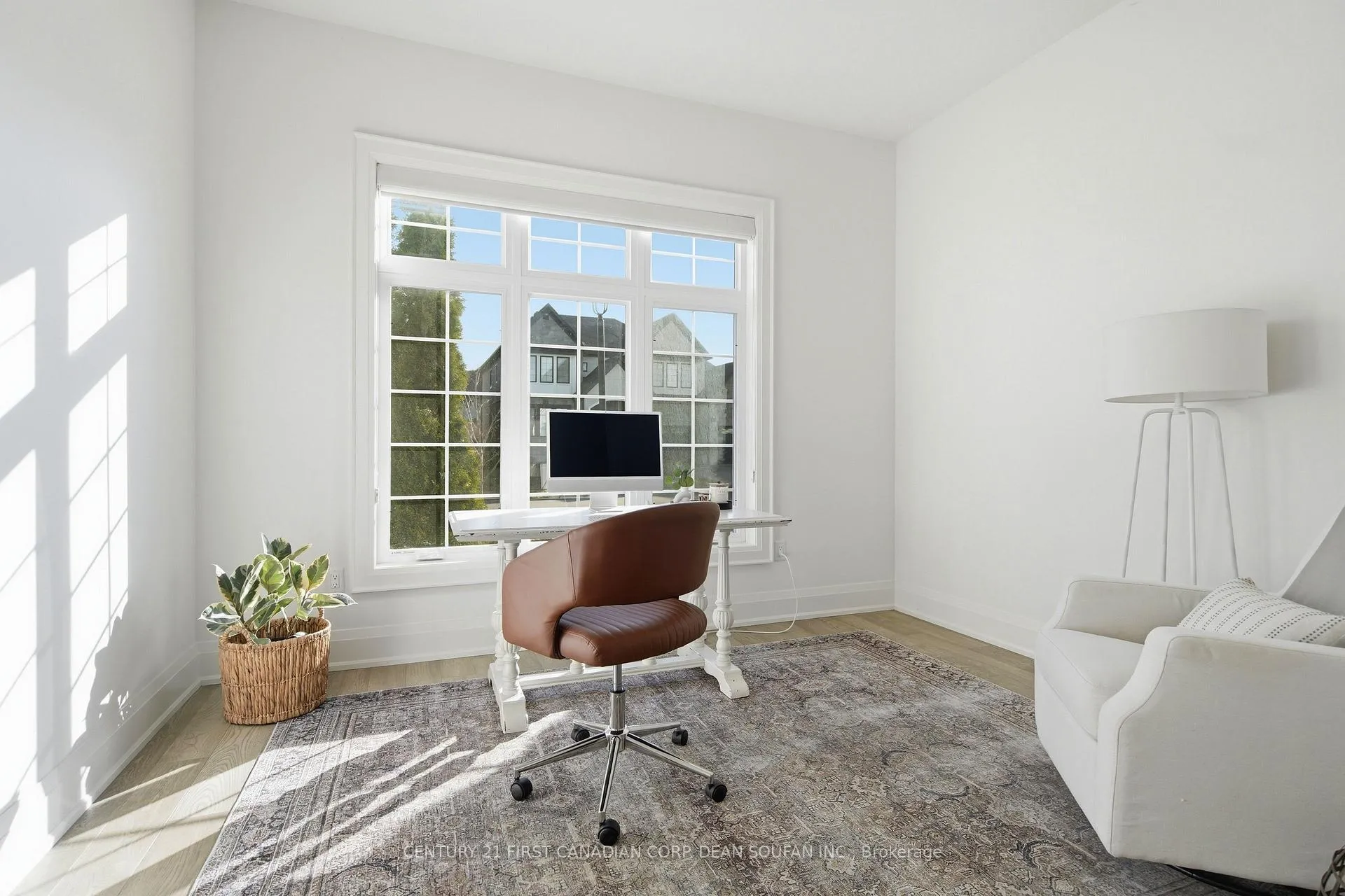 Photo 6 of 4121 Winterberry Drive, London, South V — HOMEH