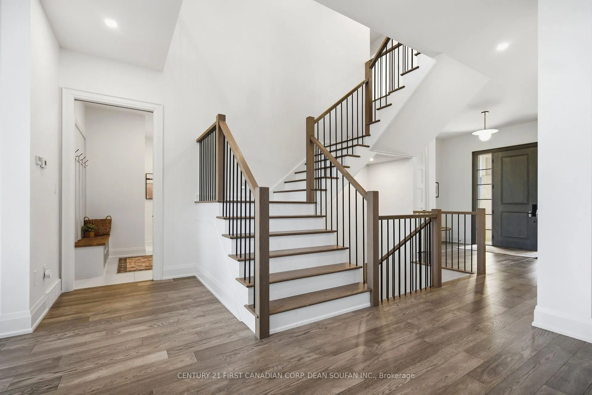 Photo 23 of 4121 Winterberry Drive, London, South V — HOMEH