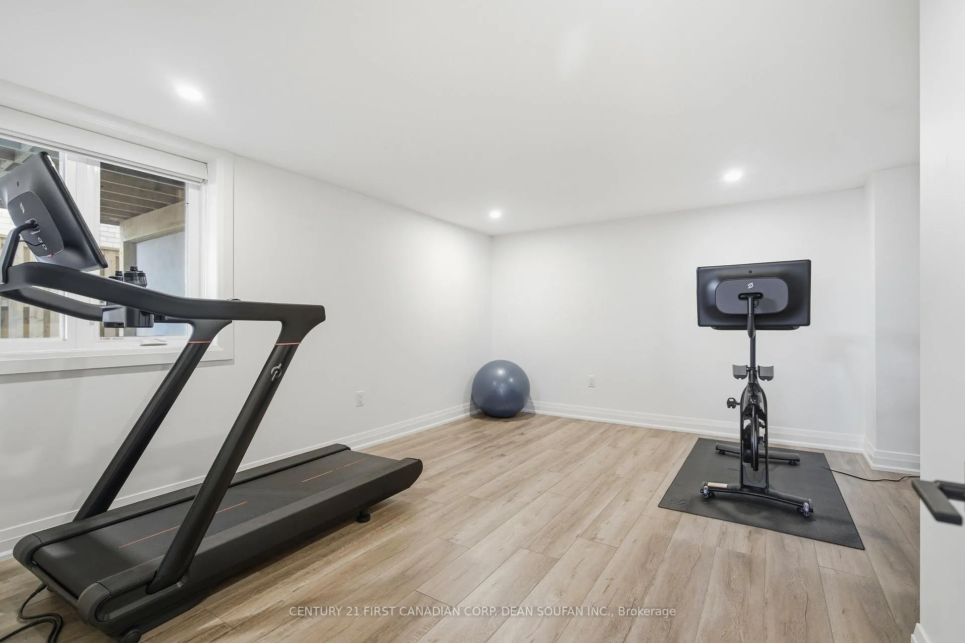 Photo 44 of 4121 Winterberry Drive, London, South V — HOMEH