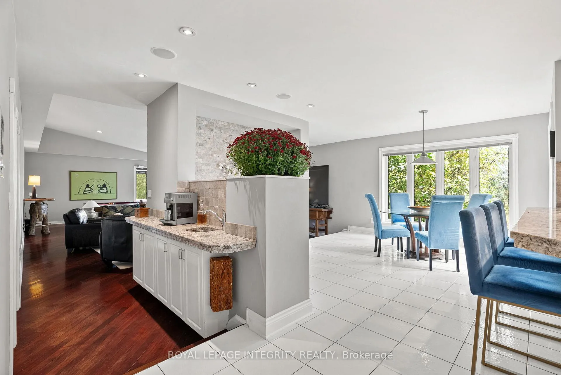Photo 37 of 6 Marchbrook Circle, Ottawa, Kanata - Rural Kanata (Central) — HOMEH