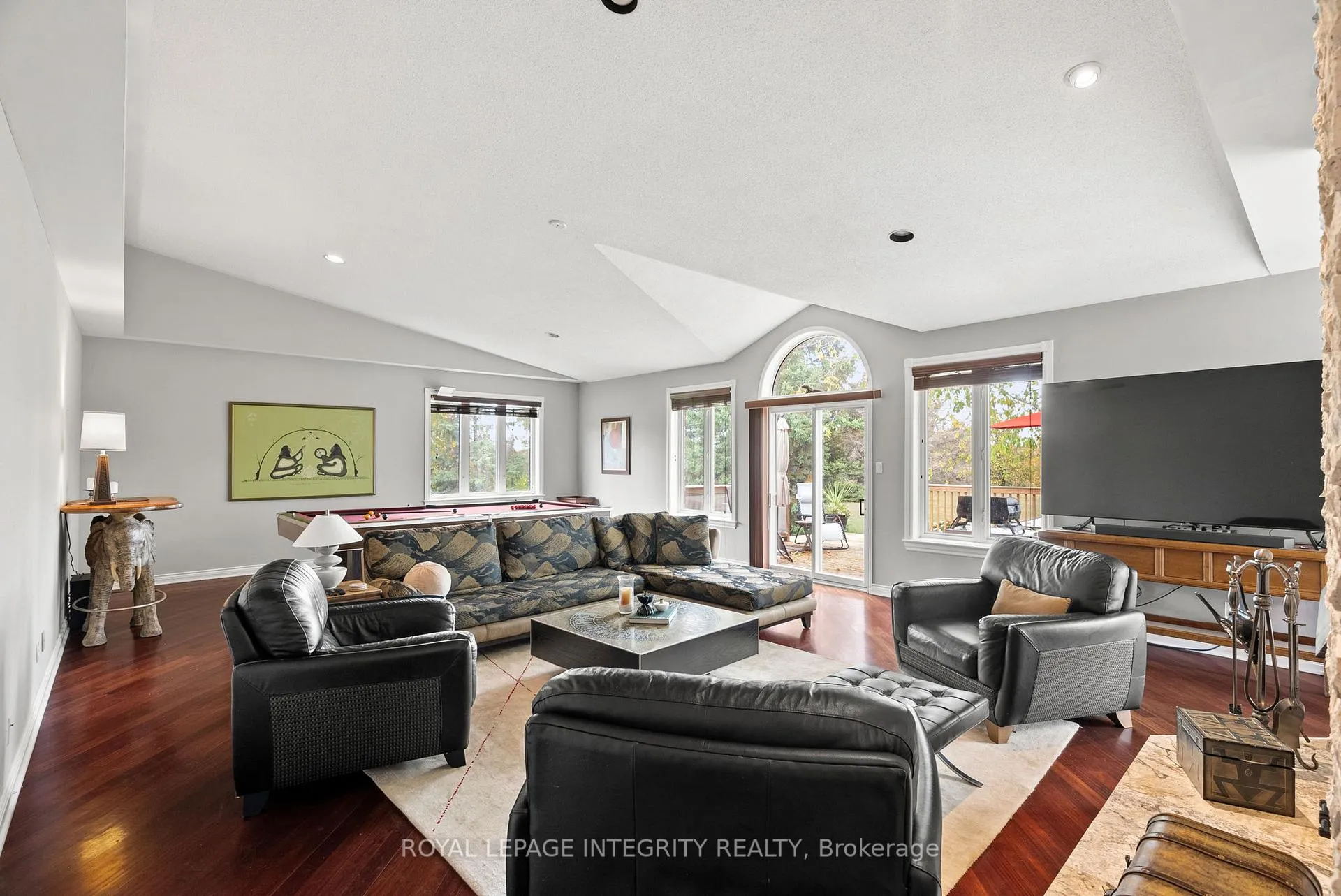 Photo 14 of 6 Marchbrook Circle, Ottawa, Kanata - Rural Kanata (Central) — HOMEH