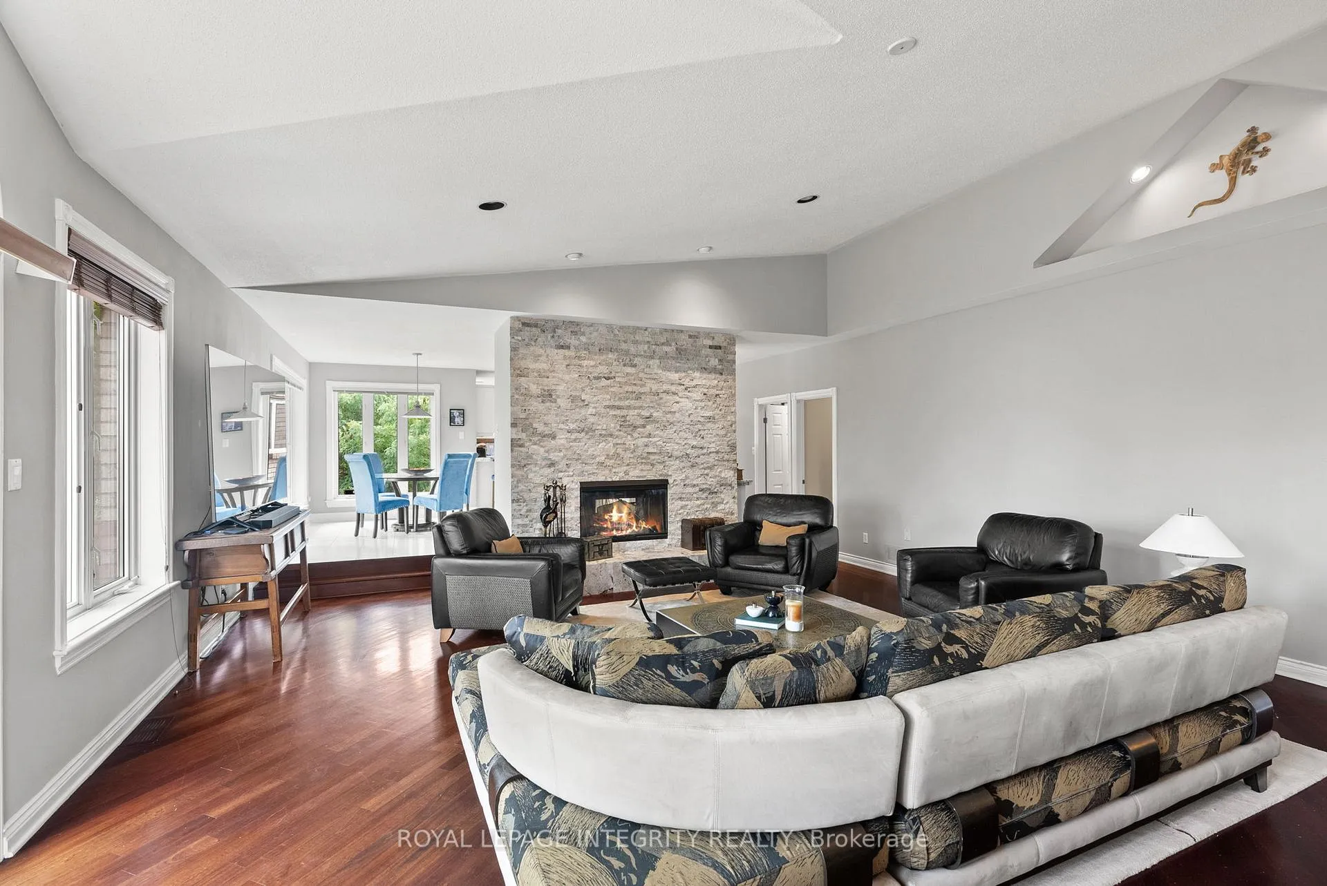 Photo 16 of 6 Marchbrook Circle, Ottawa, Kanata - Rural Kanata (Central) — HOMEH