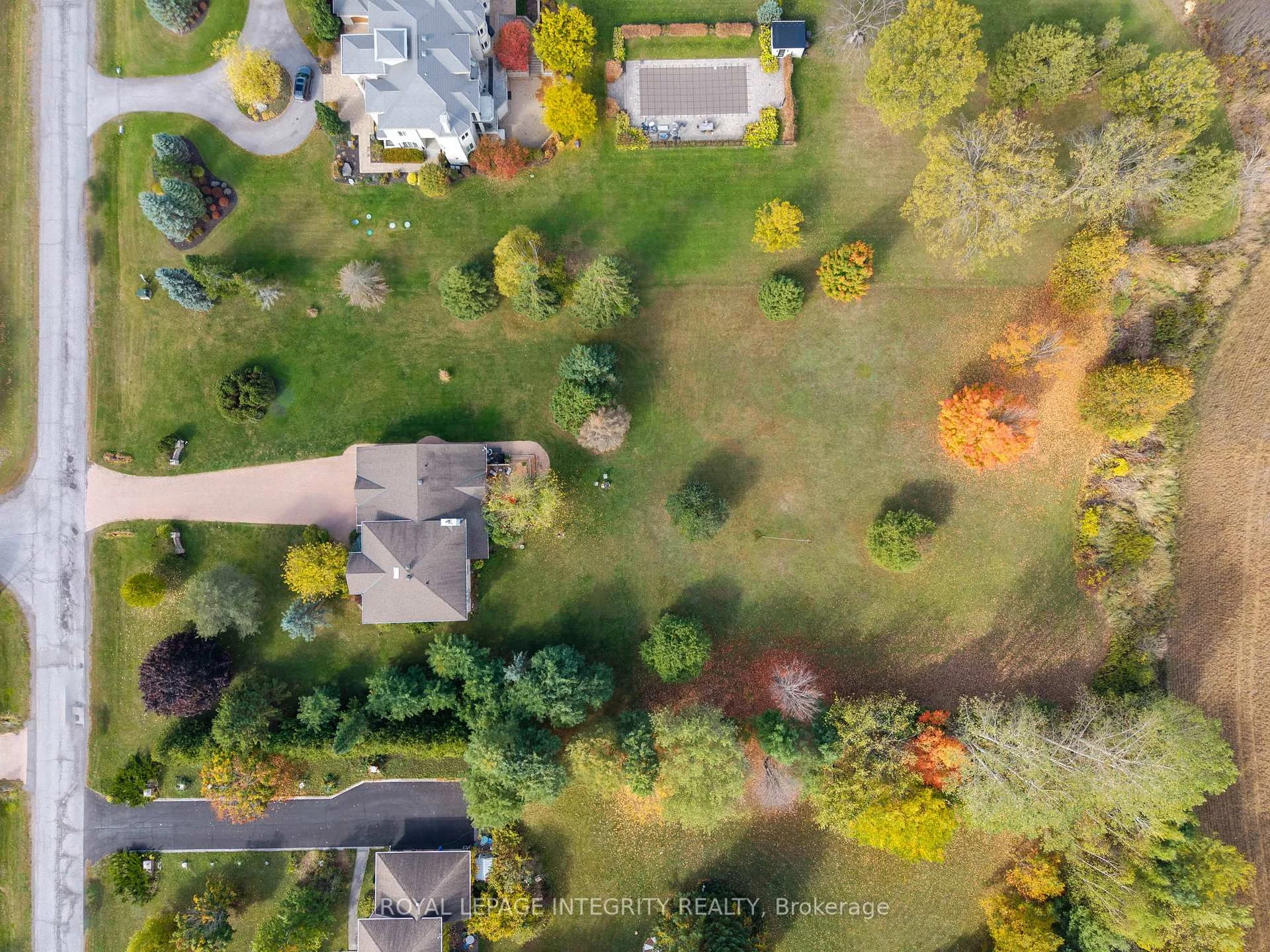 Photo 9 of 6 Marchbrook Circle, Ottawa, Kanata - Rural Kanata (Central) — HOMEH