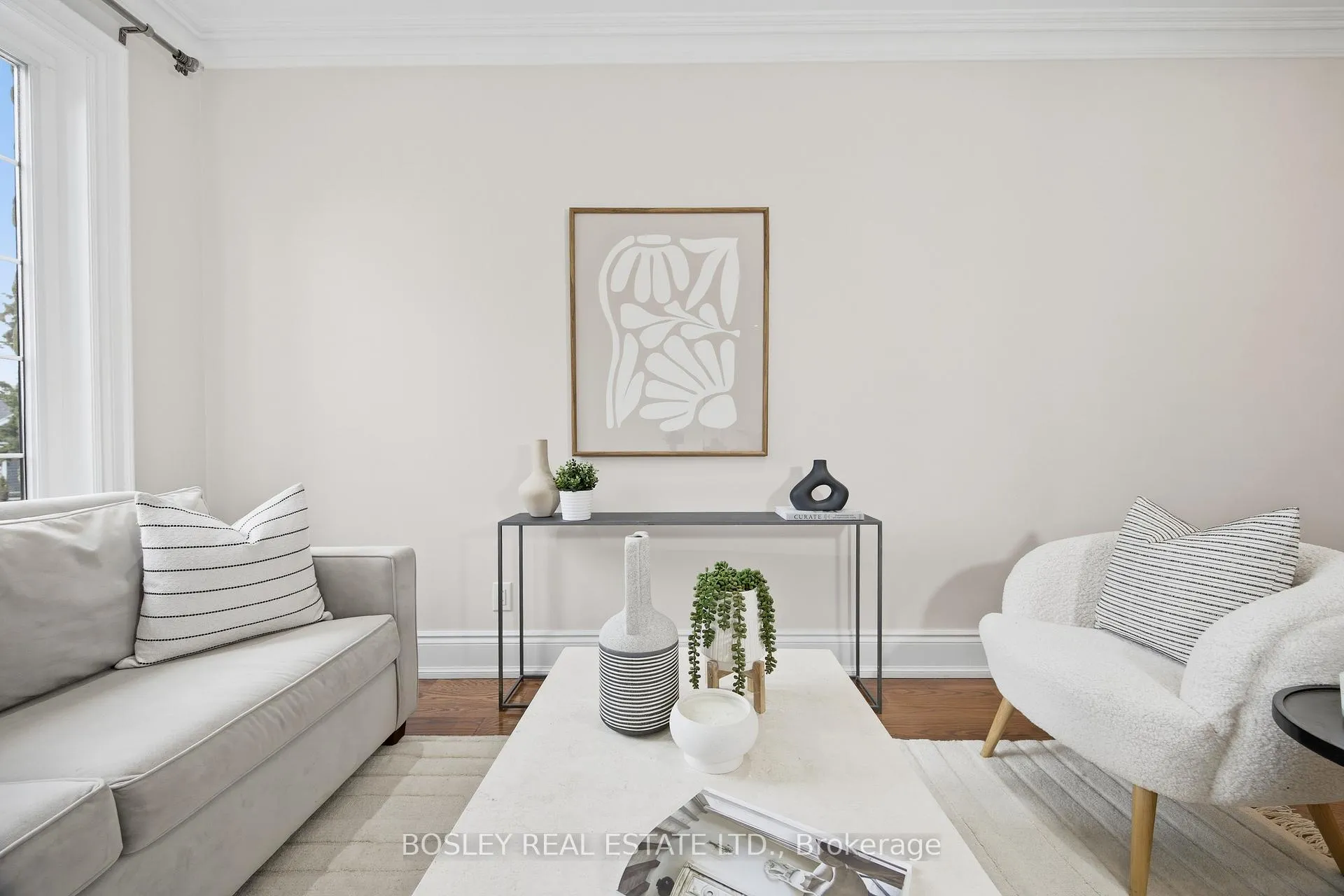 Photo 3 of 12 Anndale Road, Scarborough, Birchcliffe-Cliffside — HOMEH