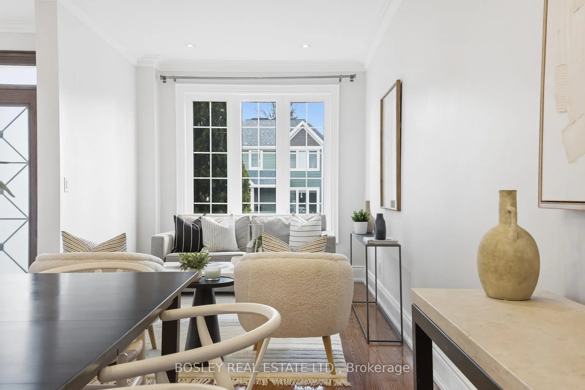 Photo 4 of 12 Anndale Road, Scarborough, Birchcliffe-Cliffside — HOMEH