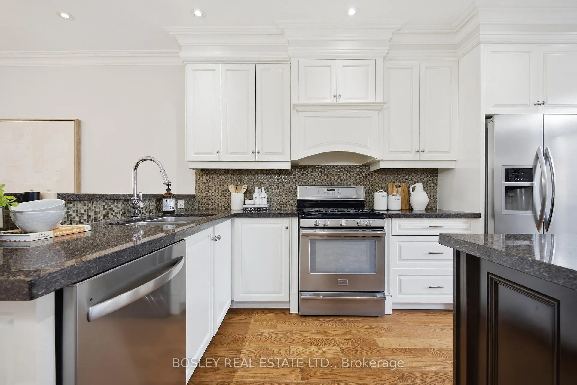 Photo 8 of 12 Anndale Road, Scarborough, Birchcliffe-Cliffside — HOMEH