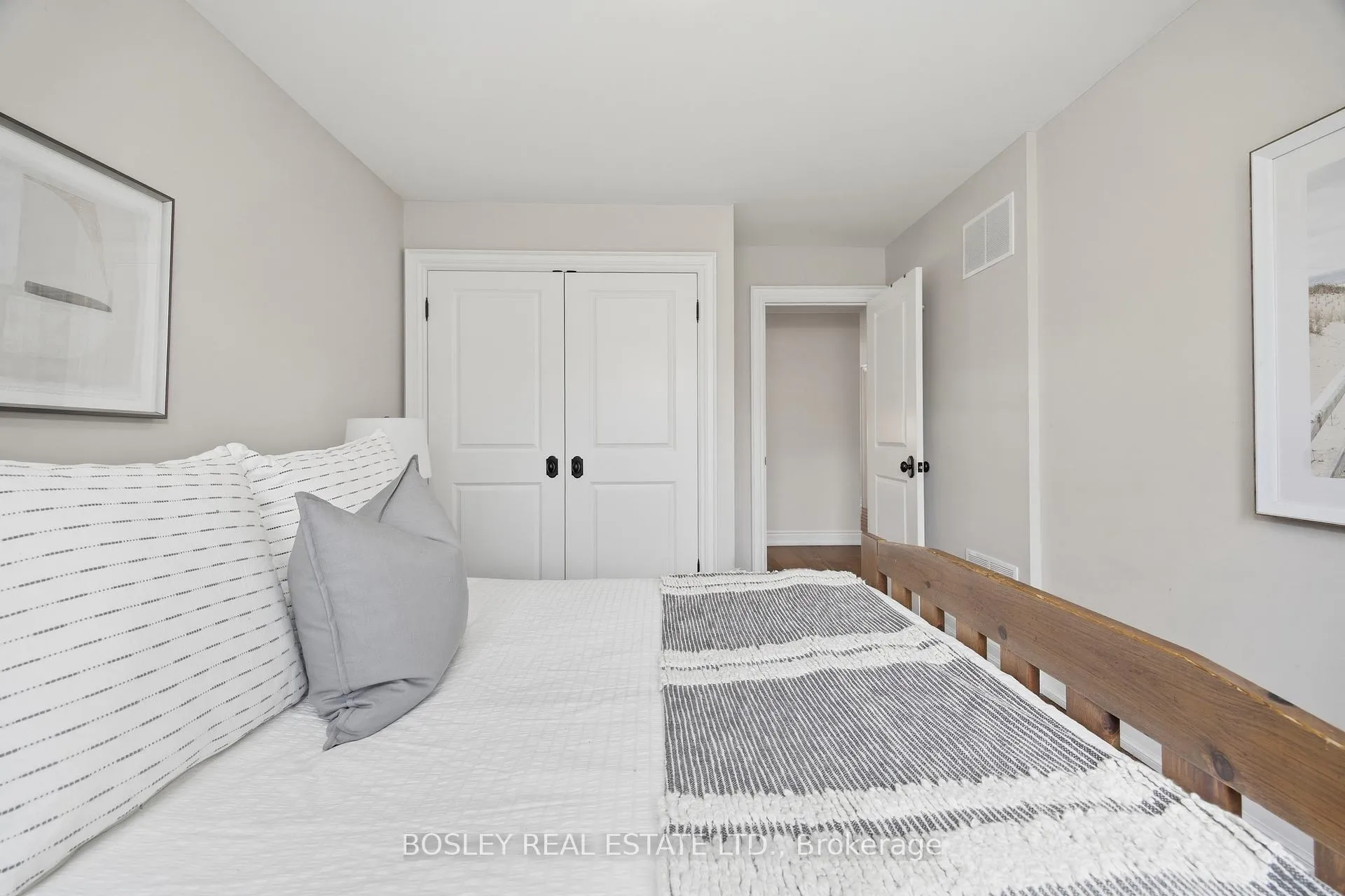 Photo 27 of 12 Anndale Road, Scarborough, Birchcliffe-Cliffside — HOMEH