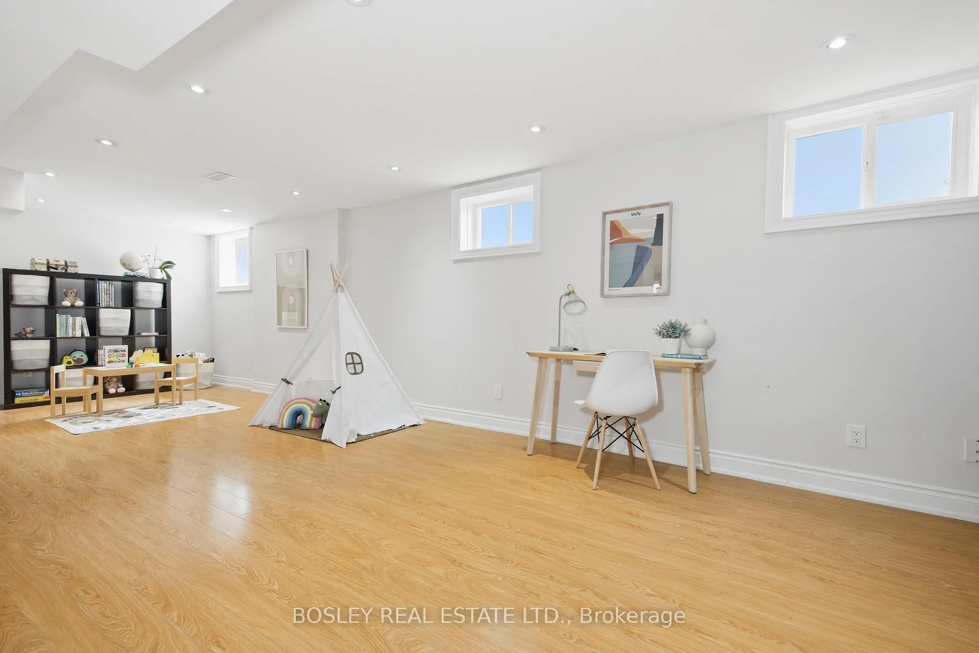 Photo 38 of 12 Anndale Road, Scarborough, Birchcliffe-Cliffside — HOMEH