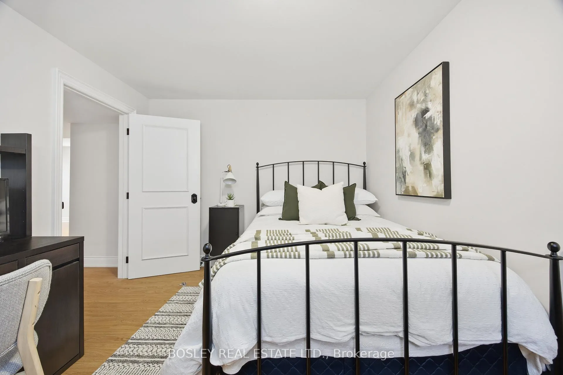 Photo 42 of 12 Anndale Road, Scarborough, Birchcliffe-Cliffside — HOMEH