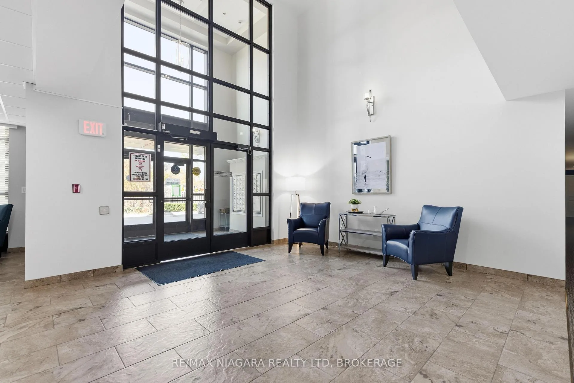 Photo 2 of Unit 209, 379 Scott Street, St. Catharines, Vine/Linwell — HOMEH
