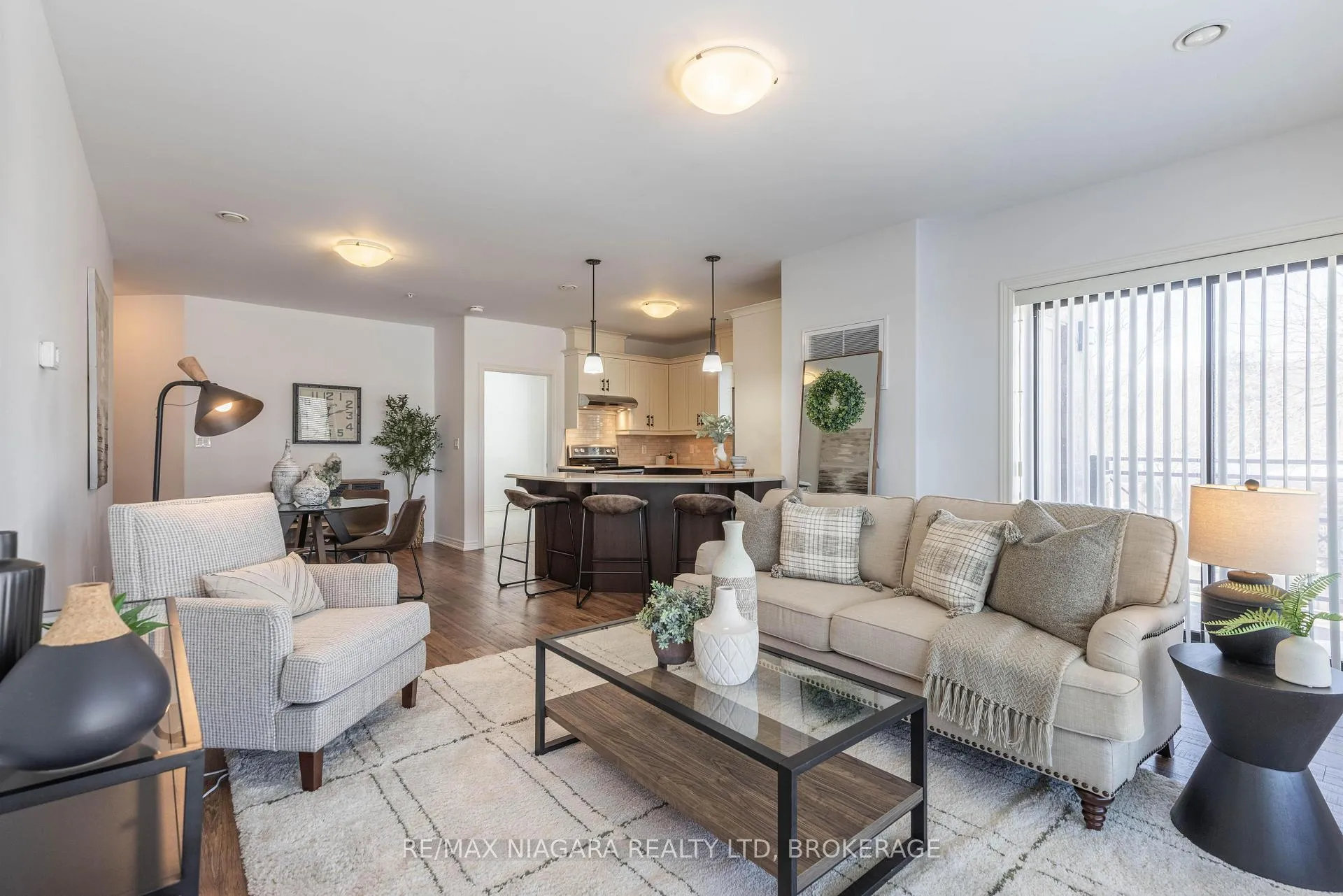 Photo 10 of Unit 209, 379 Scott Street, St. Catharines, Vine/Linwell — HOMEH