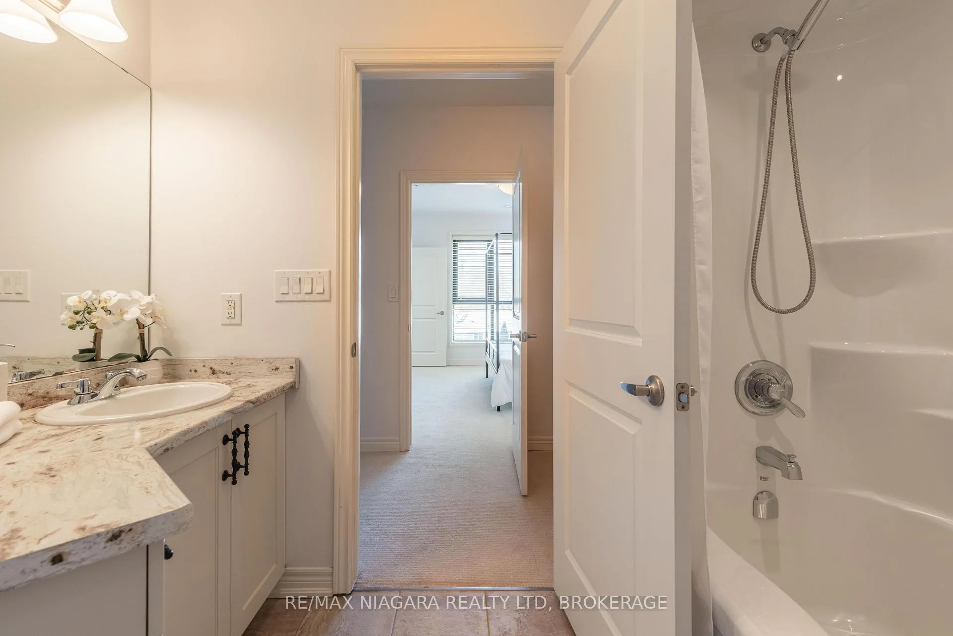 Photo 18 of Unit 209, 379 Scott Street, St. Catharines, Vine/Linwell — HOMEH