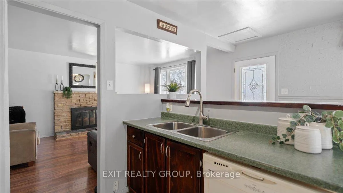 Photo 7 of 84 Chatterton Valley Crescent, Quinte West, Sidney Ward — HOMEH