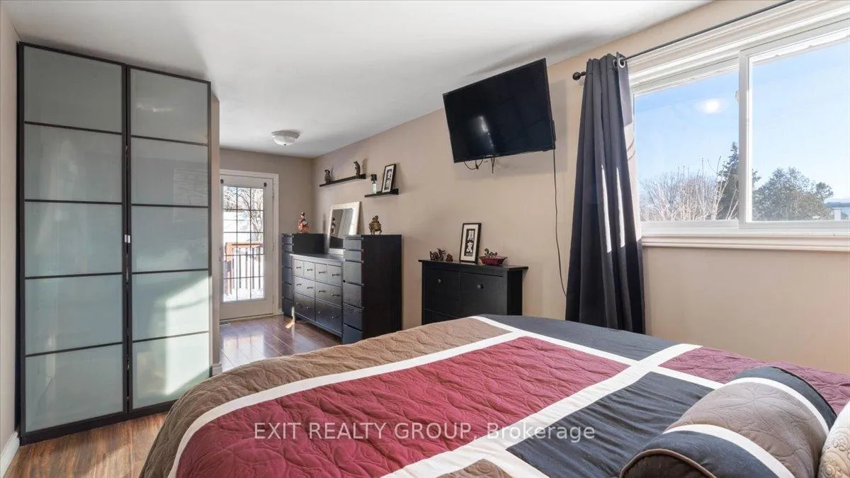 Photo 16 of 84 Chatterton Valley Crescent, Quinte West, Sidney Ward — HOMEH