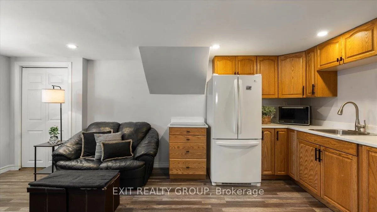 Photo 25 of 84 Chatterton Valley Crescent, Quinte West, Sidney Ward — HOMEH