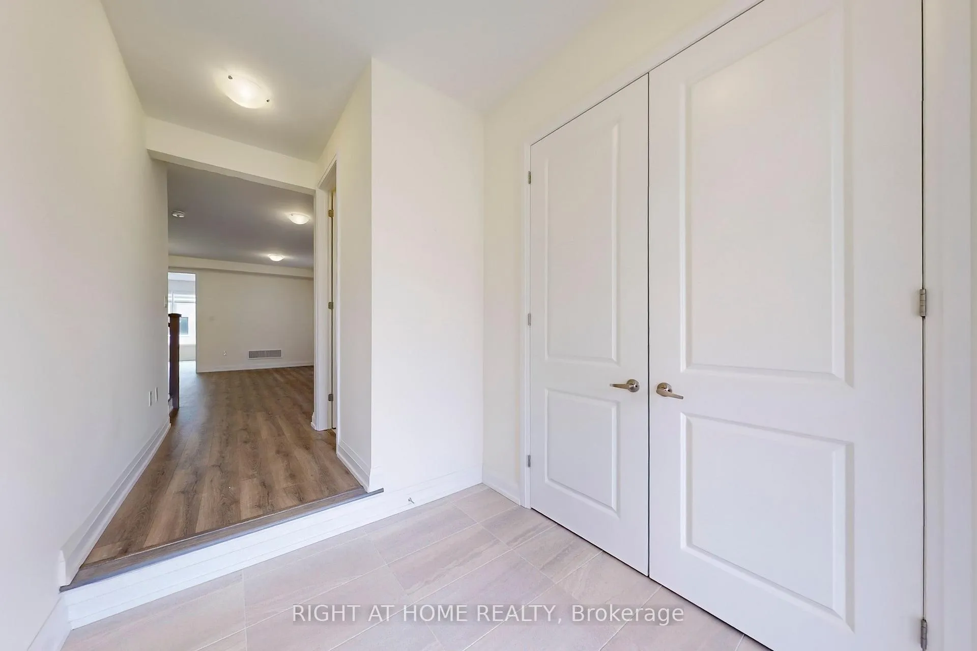 Photo 3 of 11 Calypso Avenue, Springwater, Midhurst — HOMEH