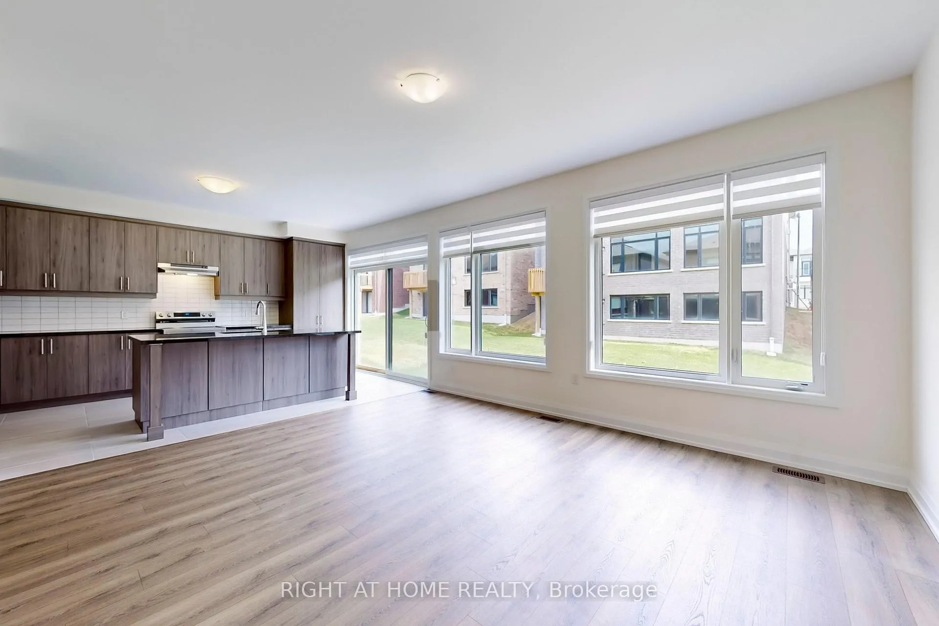 Photo 8 of 11 Calypso Avenue, Springwater, Midhurst — HOMEH
