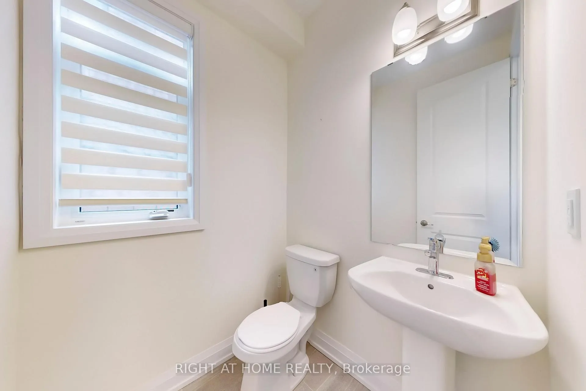 Photo 12 of 11 Calypso Avenue, Springwater, Midhurst — HOMEH