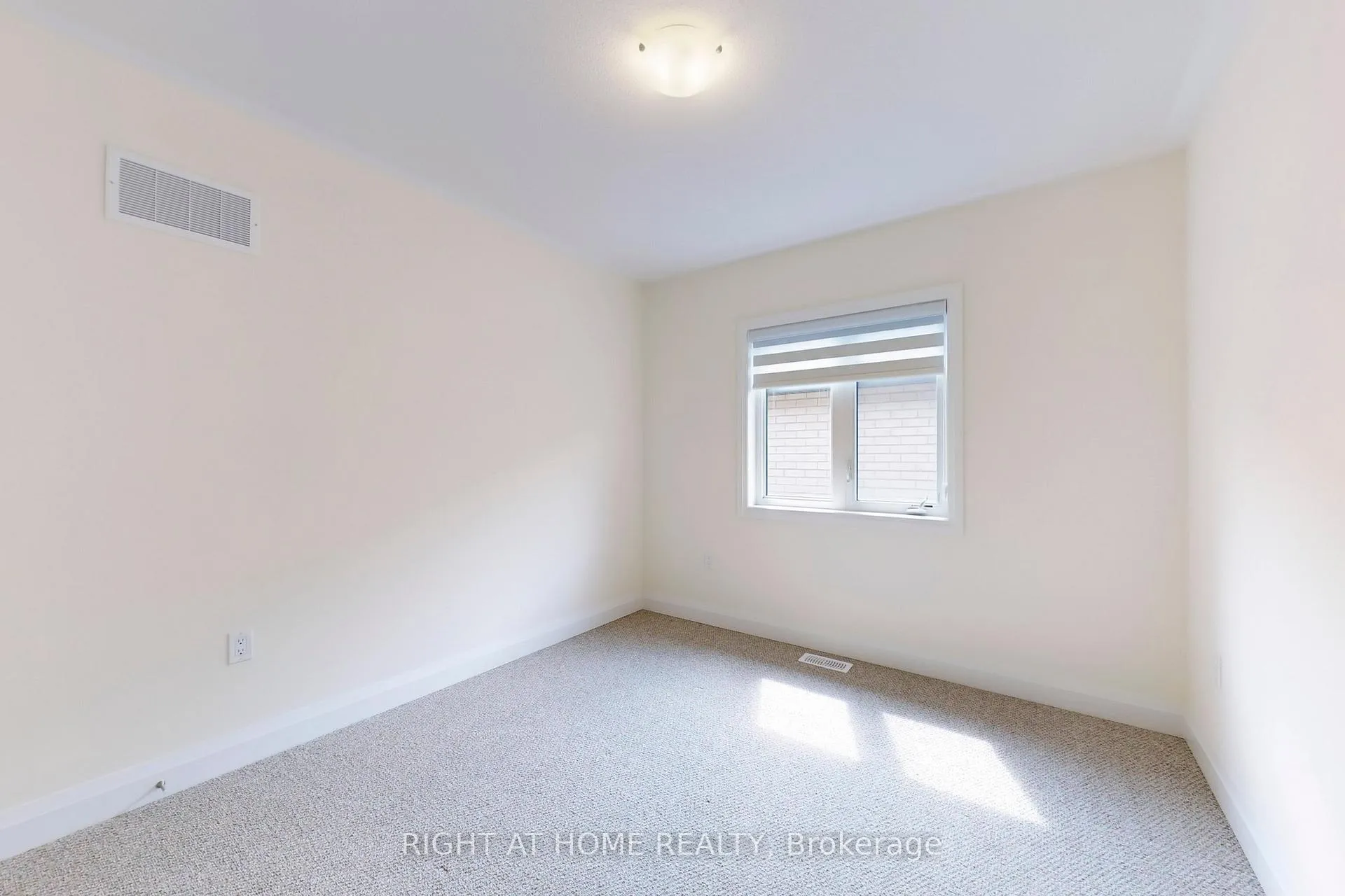 Photo 19 of 11 Calypso Avenue, Springwater, Midhurst — HOMEH