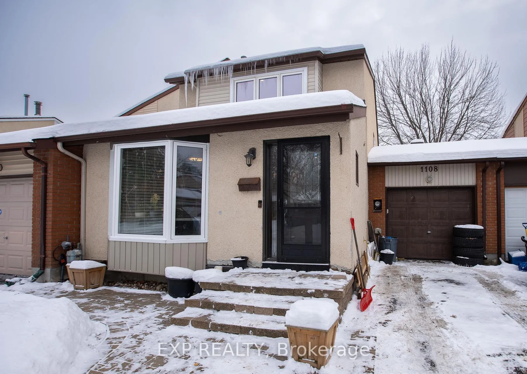 Photo of 1108 Grenoble Crescent