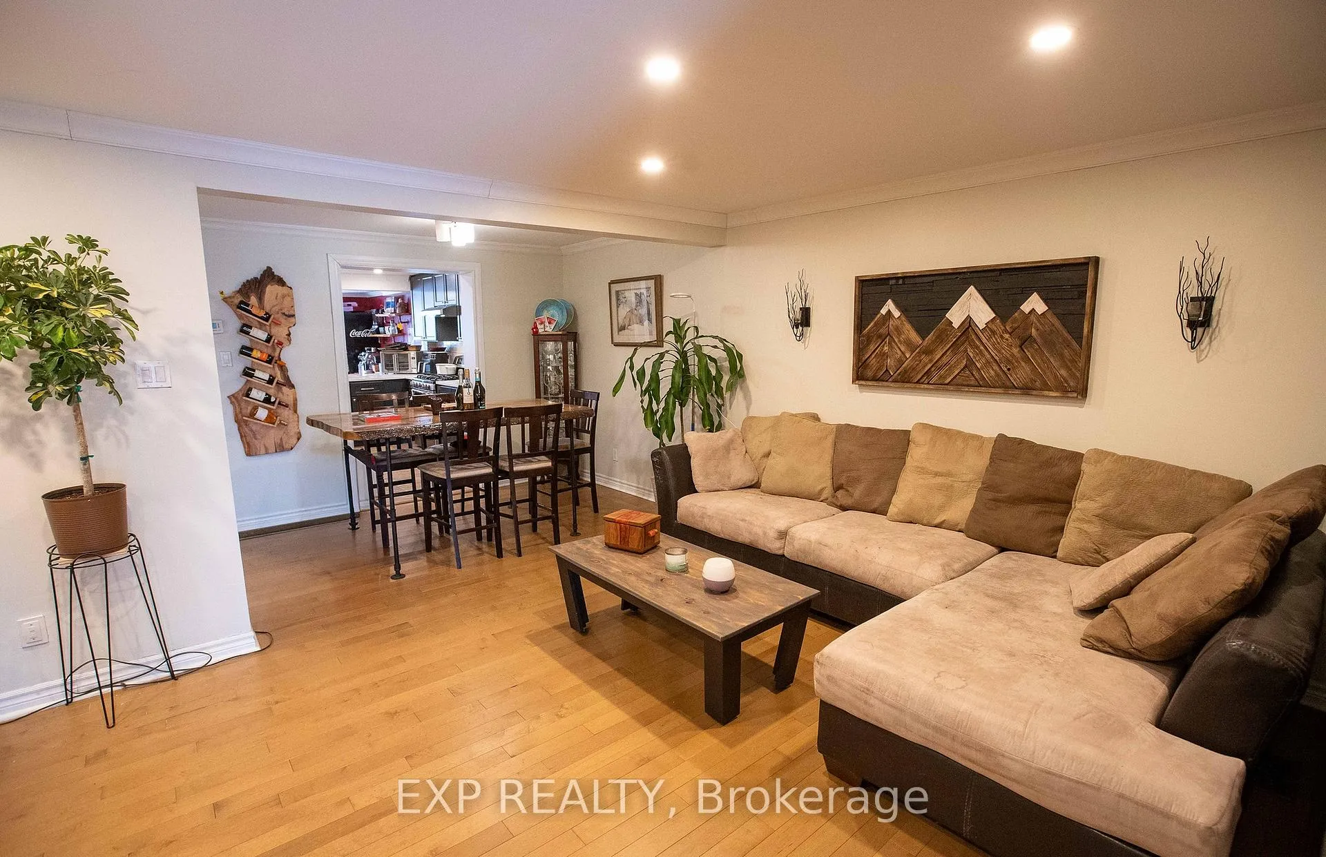 Photo 11 of 1108 Grenoble Crescent, Ottawa, Orleans Wood — HOMEH