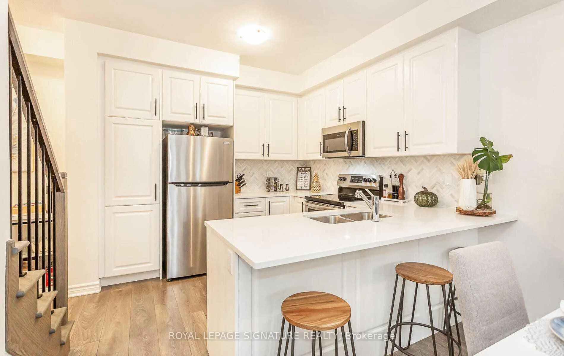 Photo 4 of 1186 Restivo Lane, Milton, Ford — HOMEH