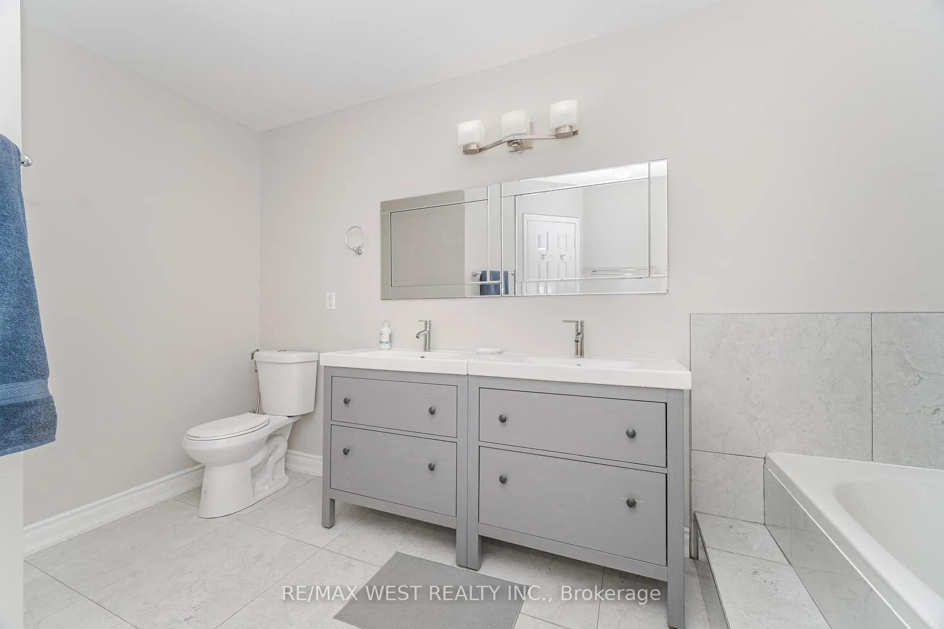 Photo 34 of 86 Dina Road, Vaughan, Maple — HOMEH