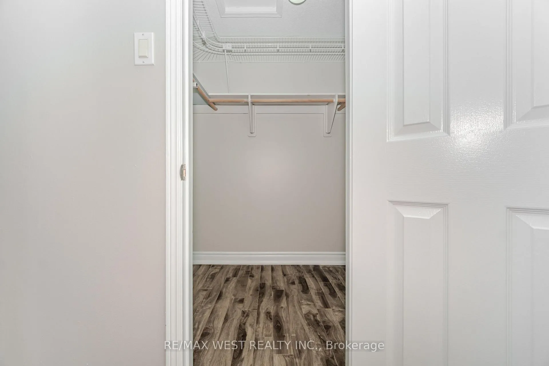 Photo 36 of 86 Dina Road, Vaughan, Maple — HOMEH