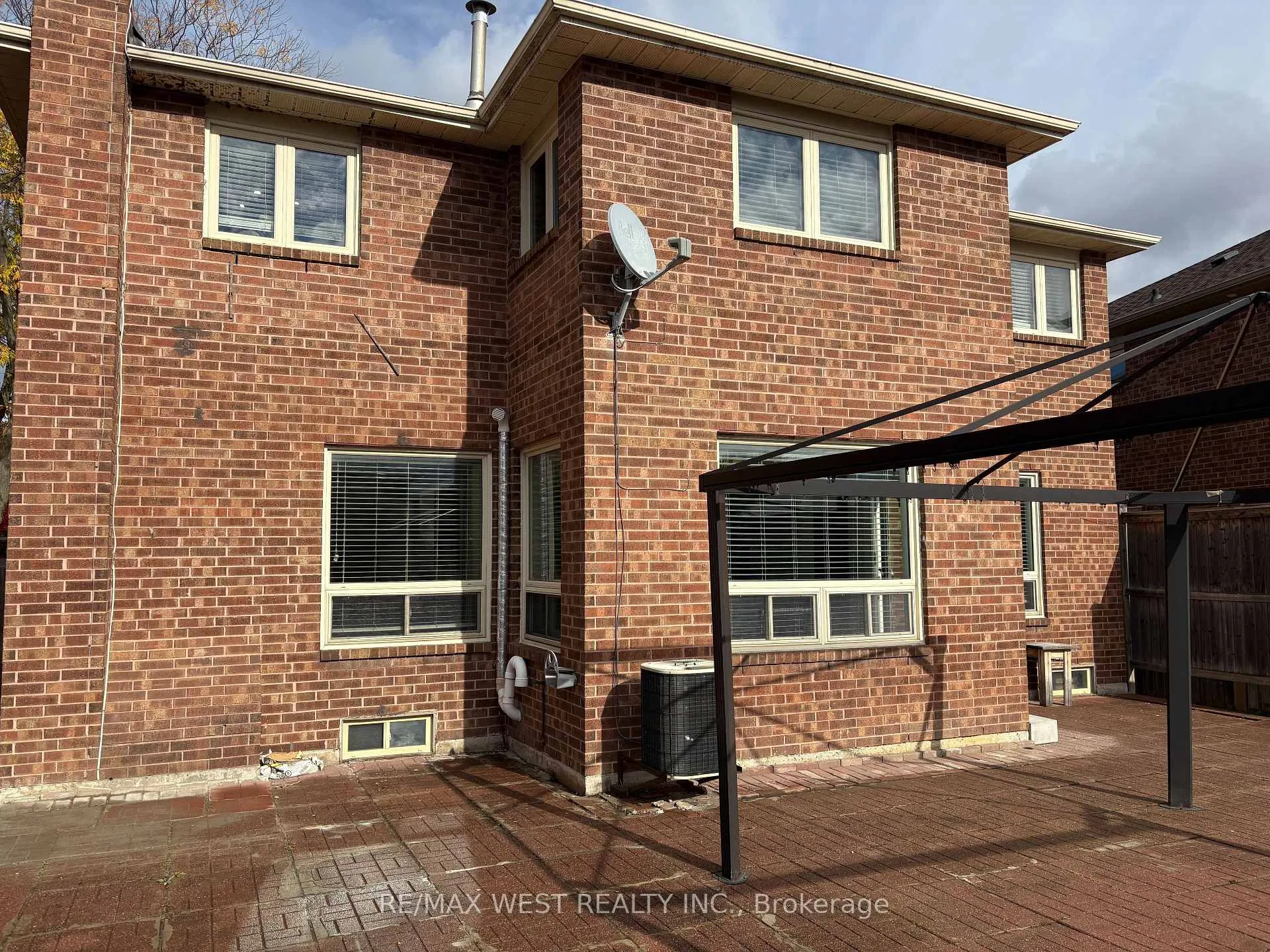Photo 47 of 86 Dina Road, Vaughan, Maple — HOMEH
