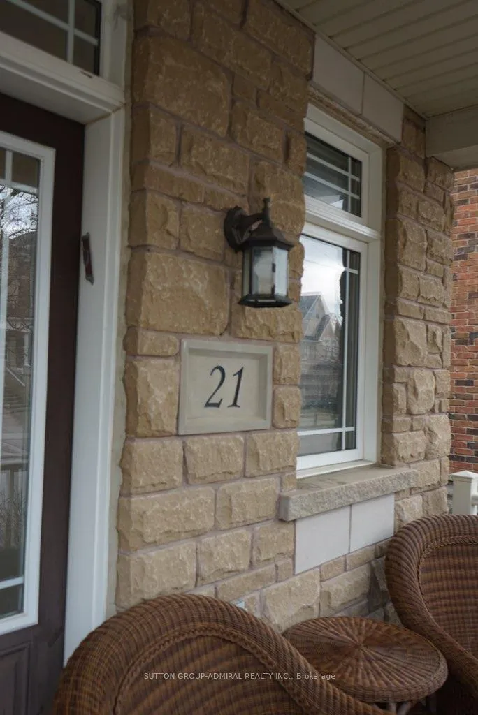Photo 2 of 21 Asner Avenue, Vaughan, Patterson — HOMEH