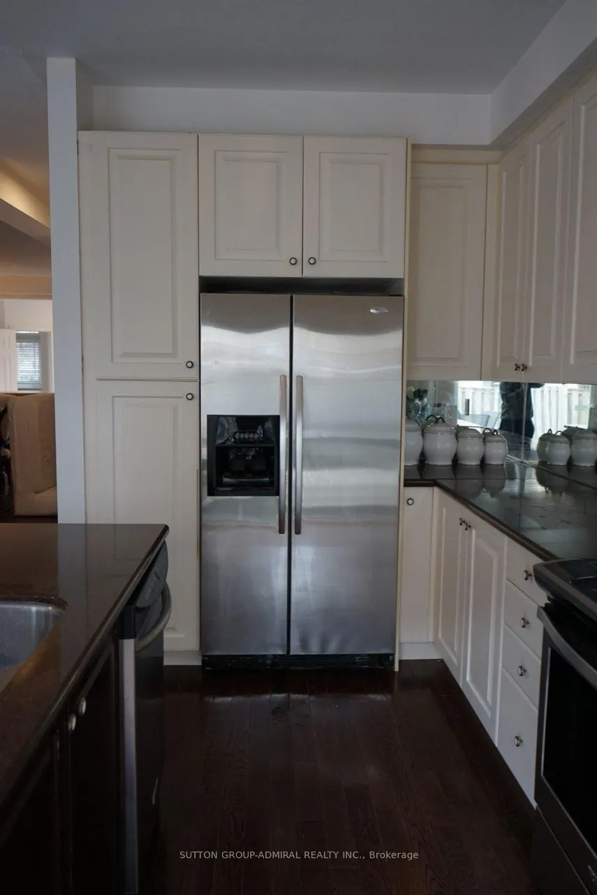 Photo 3 of 21 Asner Avenue, Vaughan, Patterson — HOMEH