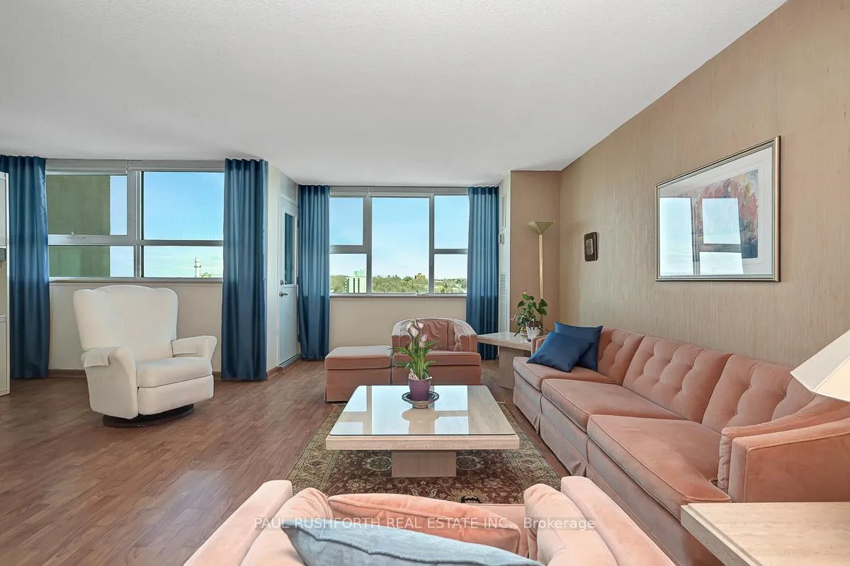 Photo 6 of Unit PH7, 555 Brittany Drive, Ottawa, Viscount Alexander Park — HOMEH