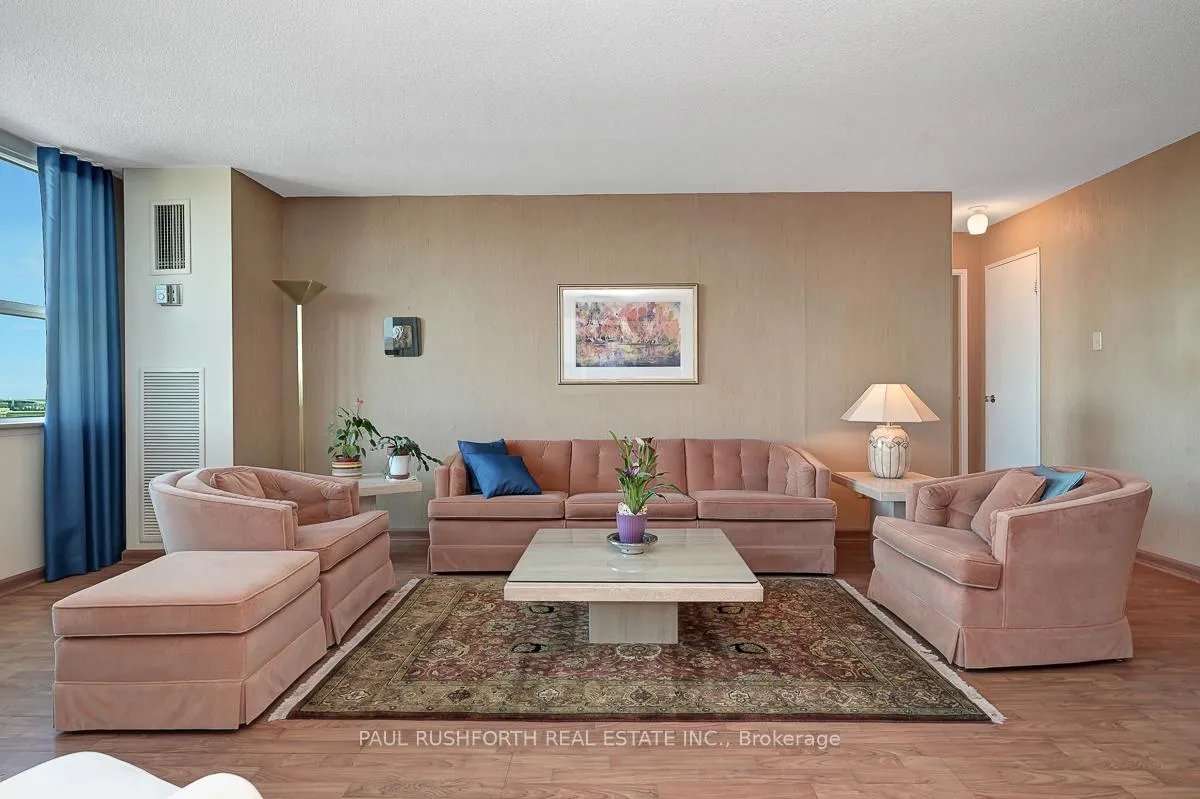Photo 8 of Unit PH7, 555 Brittany Drive, Ottawa, Viscount Alexander Park — HOMEH