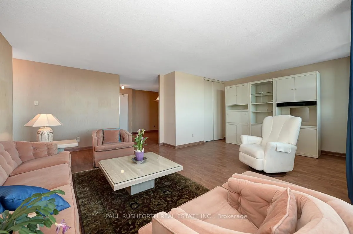 Photo 11 of Unit PH7, 555 Brittany Drive, Ottawa, Viscount Alexander Park — HOMEH