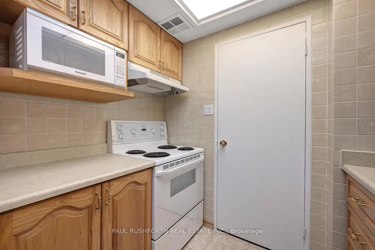 Photo 20 of Unit PH7, 555 Brittany Drive, Ottawa, Viscount Alexander Park — HOMEH