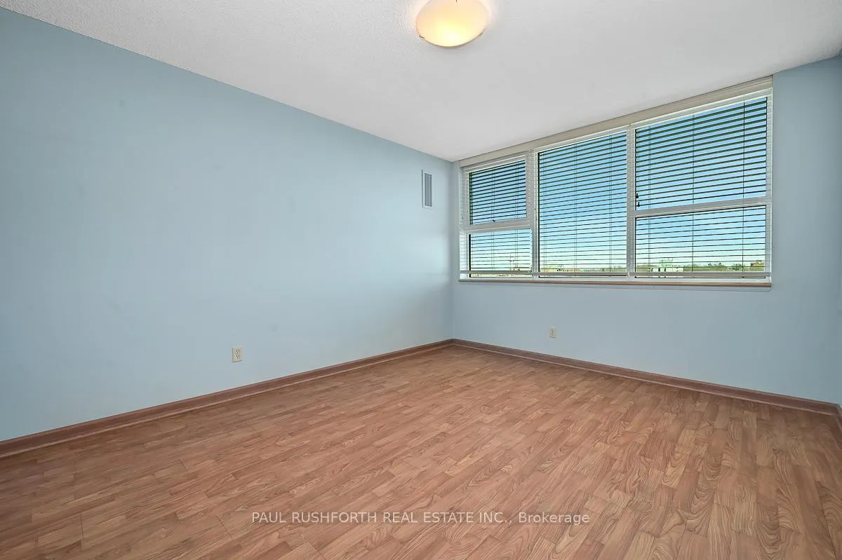 Photo 24 of Unit PH7, 555 Brittany Drive, Ottawa, Viscount Alexander Park — HOMEH