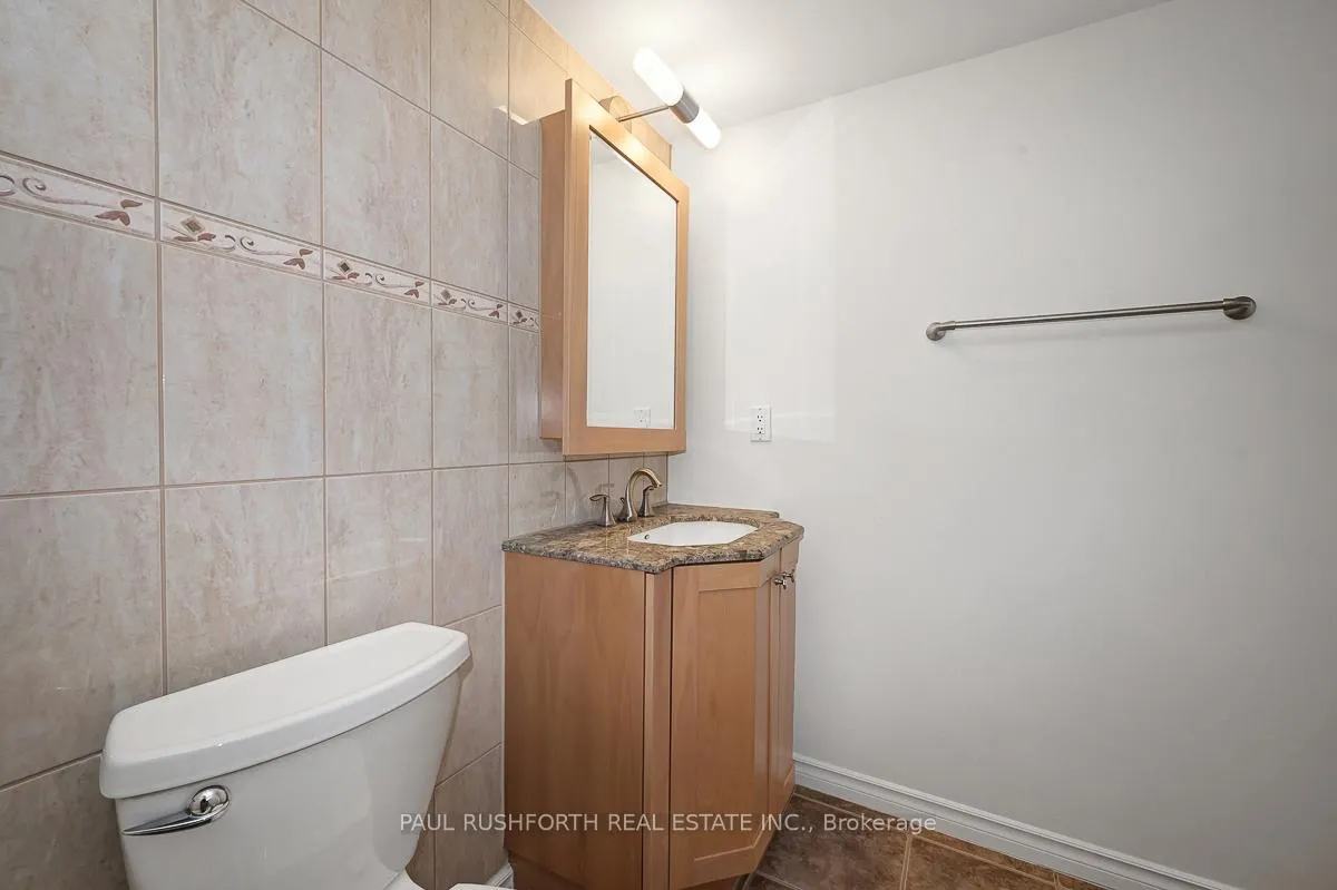 Photo 32 of Unit PH7, 555 Brittany Drive, Ottawa, Viscount Alexander Park — HOMEH