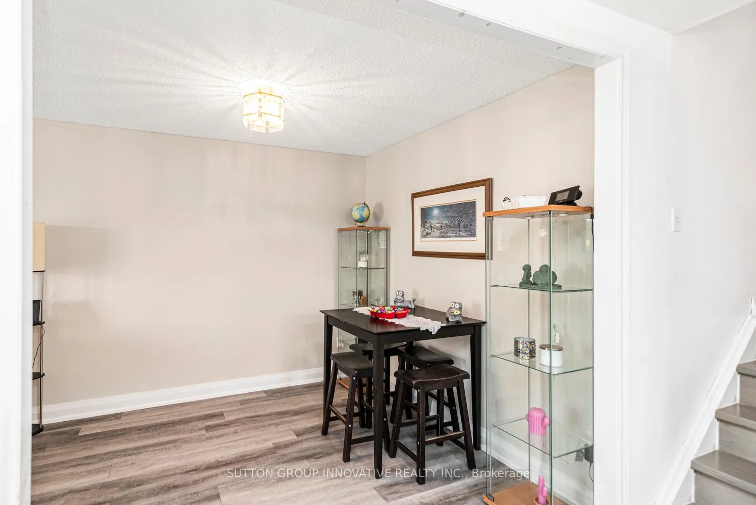Photo 9 of 737 Upper Horning Road, Hamilton, Gurnett — HOMEH